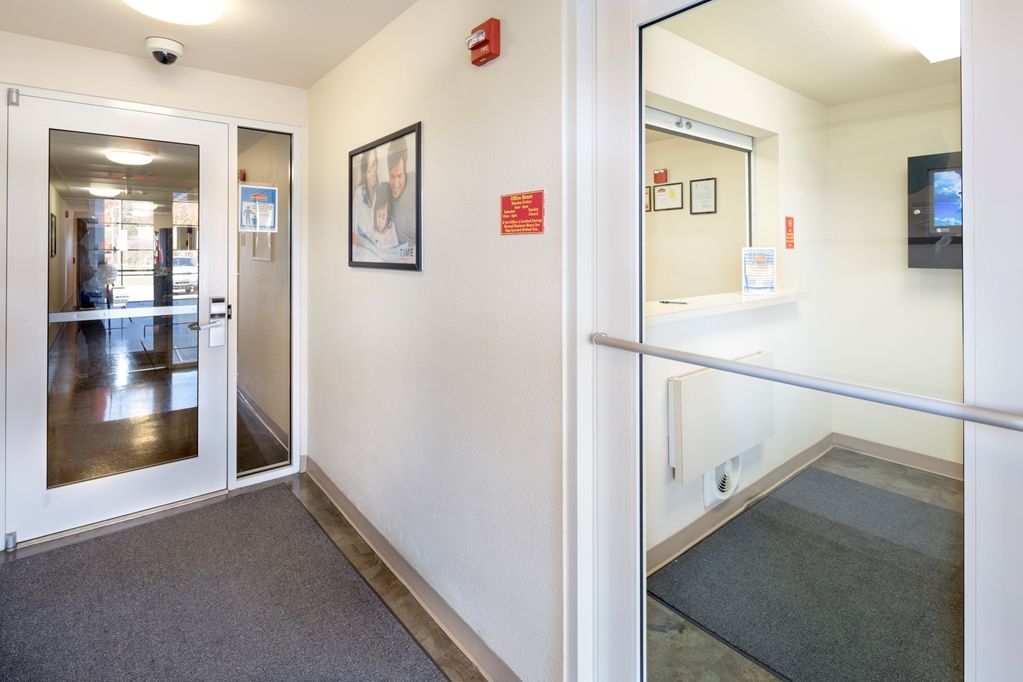 Woodspring Suites Houston I-10 West Кейти Интерьер фото
